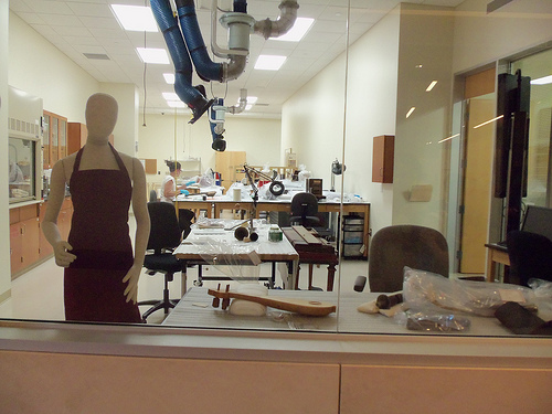File:Musical Instrument Museum Conservation Lab.jpg