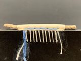 Model of a saddle stitch endband (front)