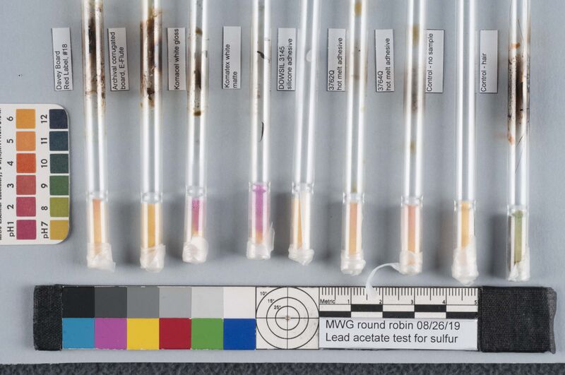 File:MWG leadacetate pHstrip intube 20190826.jpg
