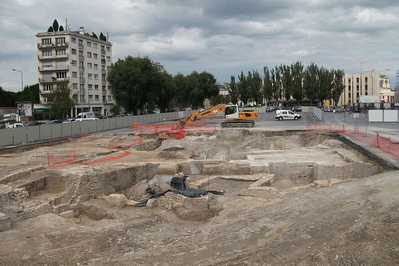 File:SalvageArchaeologyRiemsFrance.jpg