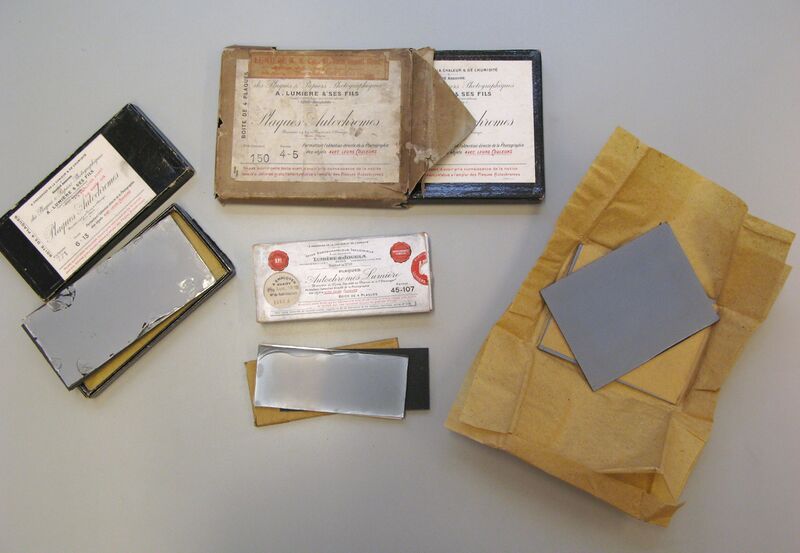 File:Unexposedautochromeplates.jpg
